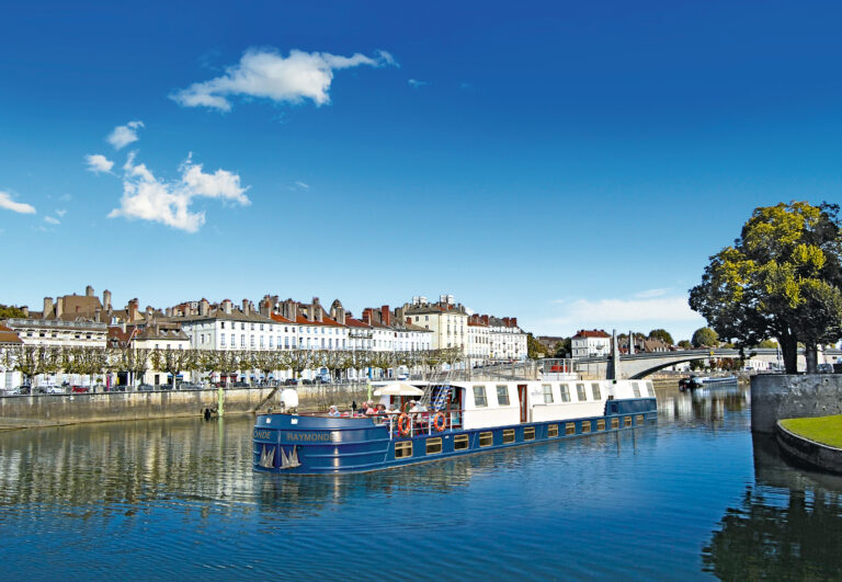 N2. CRUCEROS FLUVIALES PARA CONVENCIONES E INCENTIVOS scaled