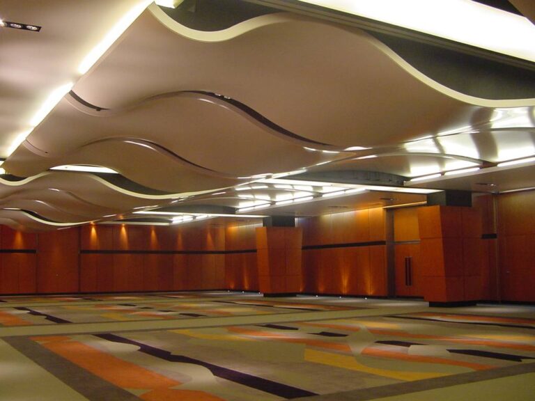 CUANTO IMPACTA LA POLITICA EN LOS DESTINOS MICE