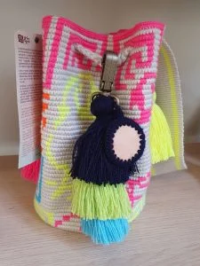 Artesanos del bolso 225x300