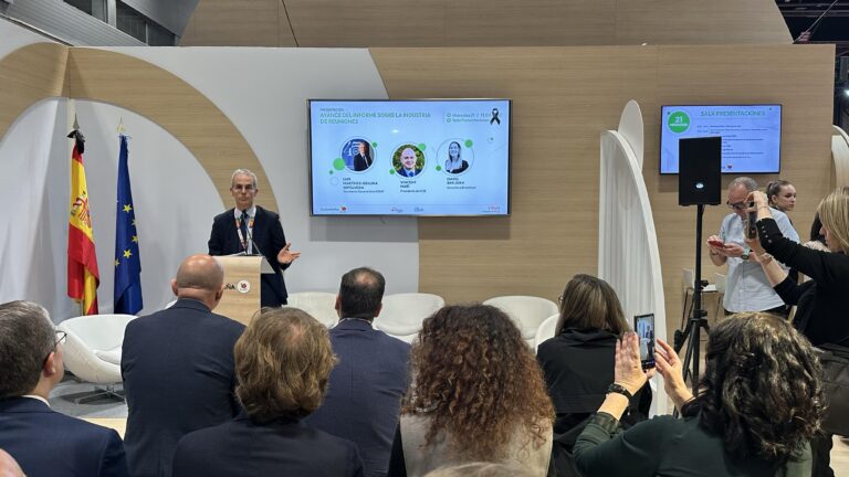 EL VIAJERO MICE DEJA EN ESPAÑA 388 EUROS AL DÍA